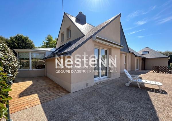 A VENDRE Baden secteur calme entre mer et bourg Maison contemporaine 7 pièces 3 960 m² de terrain double garage