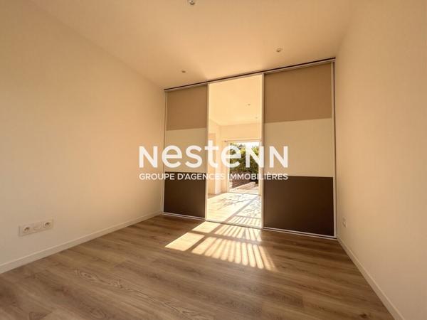 A VENDRE Baden secteur calme entre mer et bourg Maison contemporaine 7 pièces 3 960 m² de terrain double garage