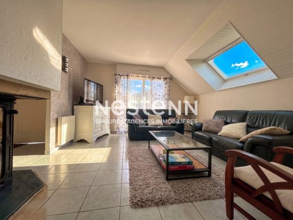 A VENDRE Baden secteur calme entre mer et bourg Maison contemporaine 7 pièces 3 960 m² de terrain double garage