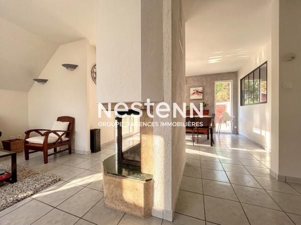 A VENDRE Baden secteur calme entre mer et bourg Maison contemporaine 7 pièces 3 960 m² de terrain double garage