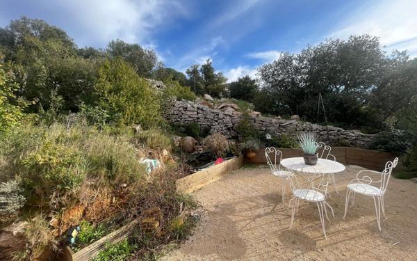 Maison à vendre    5 pièces •  Nîmes