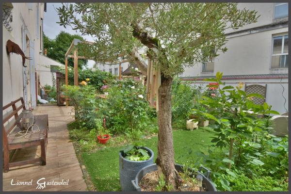 Charmante Maison de Ville en Pierre avec Studio Indépendant et Jardin à Sainte-Foy-la-Grande