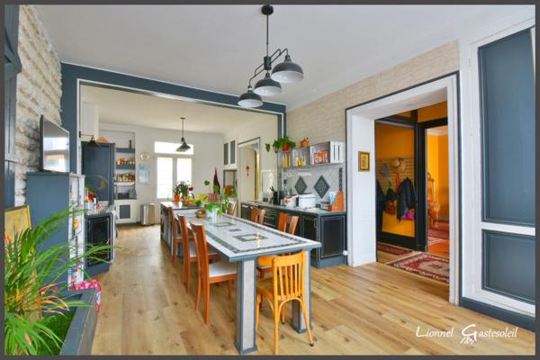 Charmante Maison de Ville en Pierre avec Studio Indépendant et Jardin à Sainte-Foy-la-Grande