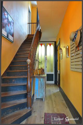 Charmante Maison de Ville en Pierre avec Studio Indépendant et Jardin à Sainte-Foy-la-Grande