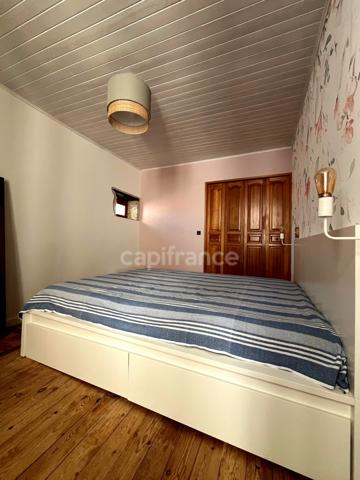 Maison de village en pierre avec gîte attenant entièrement rénovés & petit jardin proche de FLEURANCE (32)