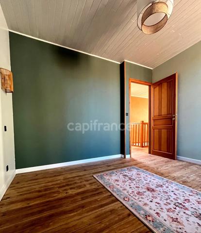 Maison de village en pierre avec gîte attenant entièrement rénovés & petit jardin proche de FLEURANCE (32)