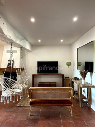 Maison de village en pierre avec gîte attenant entièrement rénovés & petit jardin proche de FLEURANCE (32)