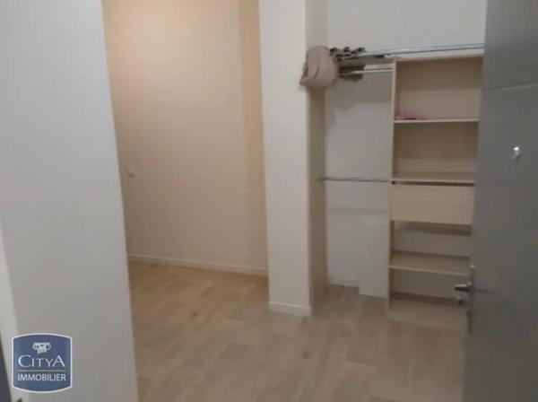 Appartement à louer 1 pièce 36.95m² Les Ulis (91940)