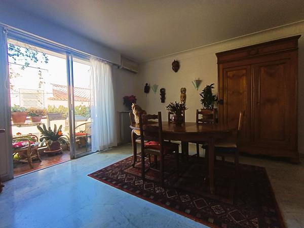 Appartement Perpignan 4 pièce(s) 92 m2 + Stationnement + Cave