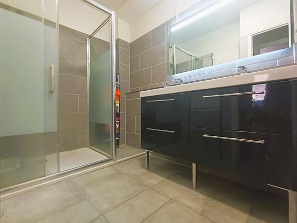 Appartement Perpignan 4 pièce(s) 92 m2 + Stationnement + Cave