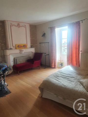 Maison à vendre  7 pièces - 182,61 m2 CHATELLERAULT - 86