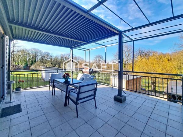 Maison familiale 4 chambres avec sous sol total, grand terrain.