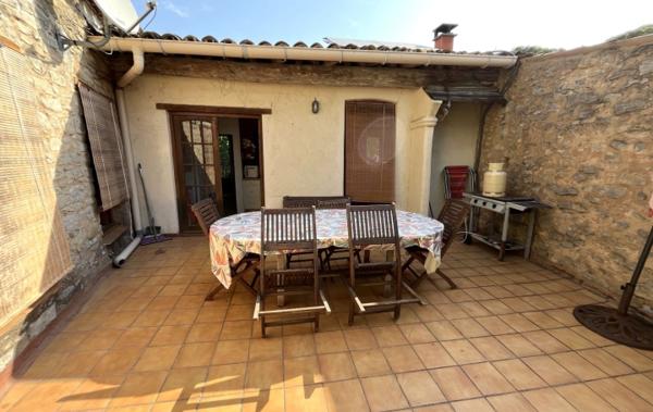 Vente Maison de village COUR - TERRASSE - GARAGE - DEPENDANCE Olonzac   