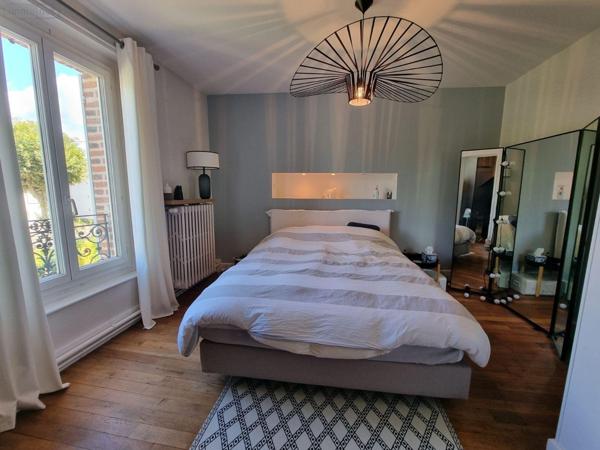 Maison de ville à vendre à Romorantin-Lanthenay dans le Loir-et-Cher (41200), ref : 41036/3105   
centre-ville