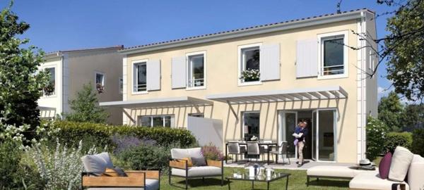 A VENDRE : Maison duplex 4 pièces de 88.95 m2 + 99m2 de jardin situé à Pertuis (84120)