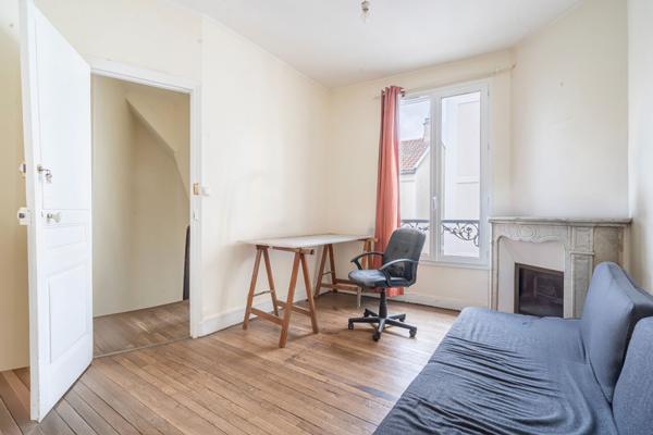 Maison de ville au charme ancien et au fort potentiel