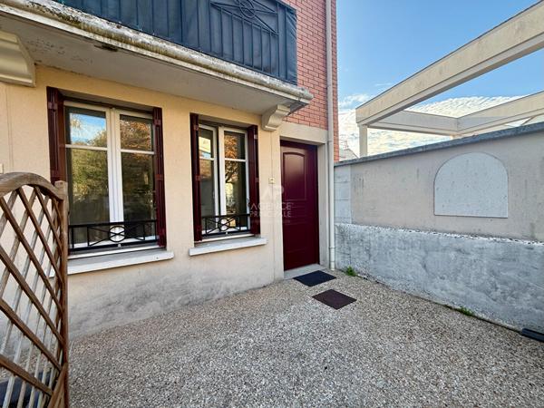 Appartement Carrieres Sous Poissy 2 pièce(s) 32 m2 155 000 € **  - Référence  9370