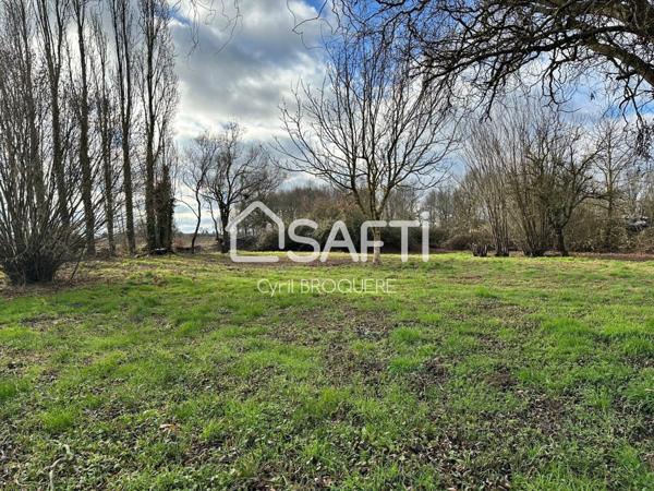 Beau terrain à bâtir de 800m2