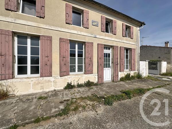 Maison à vendre  5 pièces - 107,06 m 2   ECHILLAIS  - 17