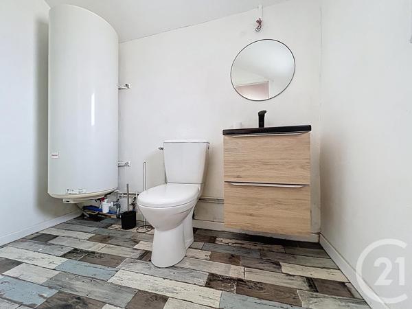 Maison à vendre  5 pièces - 107,06 m 2   ECHILLAIS  - 17