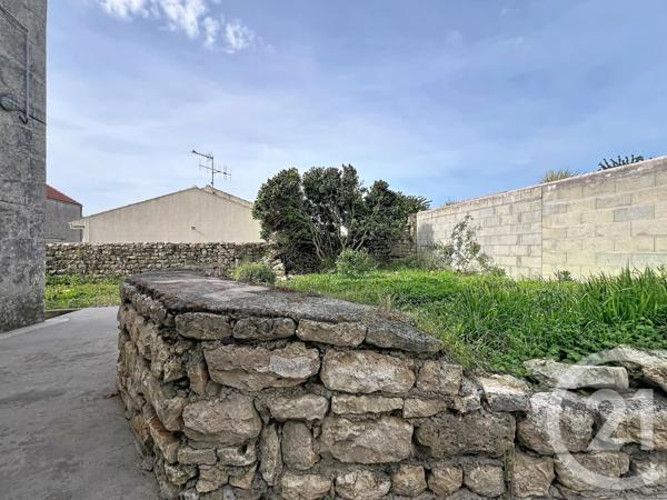 Maison à vendre  5 pièces - 107,06 m 2   ECHILLAIS  - 17