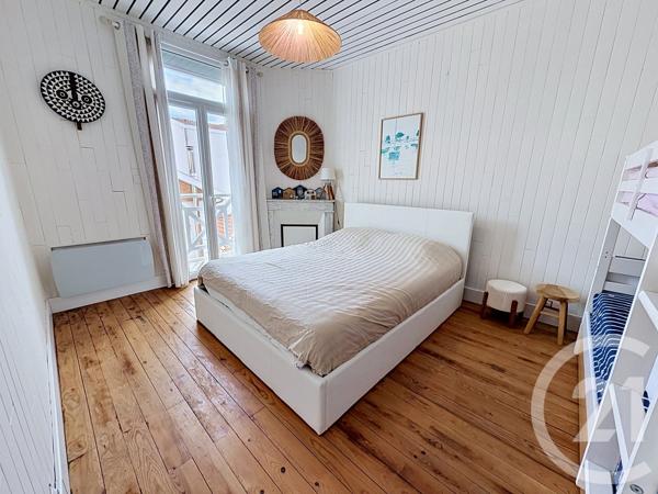 Maison à vendre  4 pièces - 104,12 m 2   ARCACHON  - 33