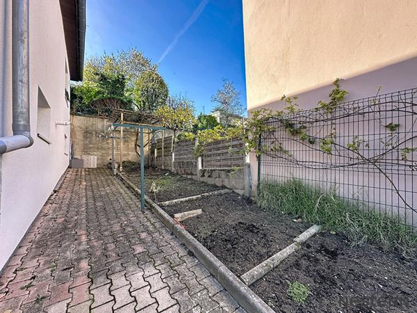 Belle maison lumineuse à vendre à Saint Étienne !