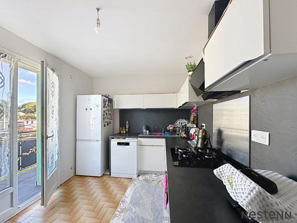 Belle maison lumineuse à vendre à Saint Étienne !