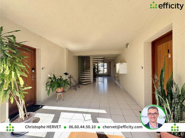 Immeuble
         12 pièces
        - 296 m² Exclusivité 370 000 € *