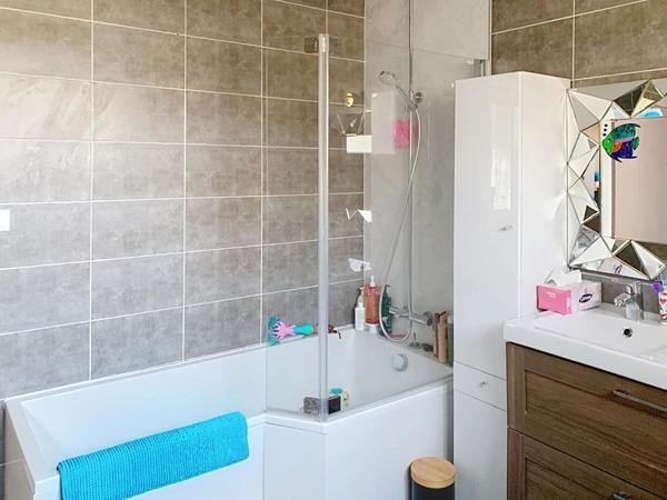 Maison  4 pièce(s) 95.18 m2