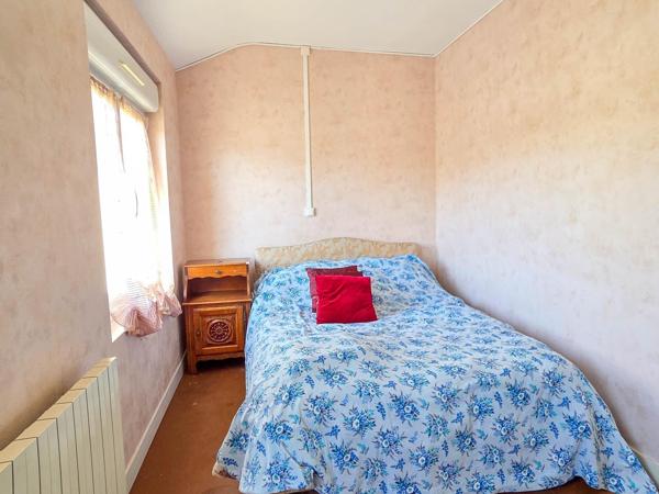 Jolie maison de plain pied proche du centre.