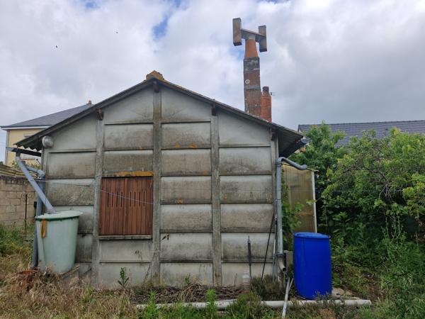 ENSEMBLE IMMOBILIER : MAISON et 2 APPARTEMENTS