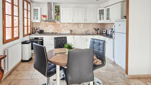 Maison Les Angles 6 pièce(s) 153 m2      329 000