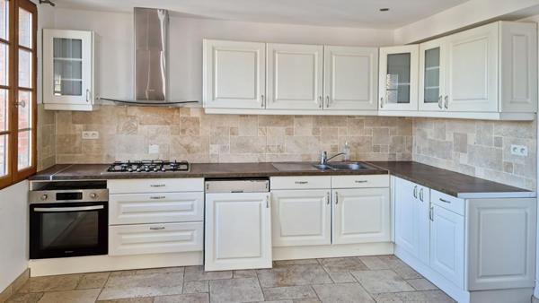 Maison Les Angles 6 pièce(s) 153 m2      329 000