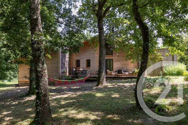 Maison à vendre  6 pièces - 170 m2 MONTANS - 81