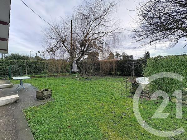 Maison à vendre  3 pièces - 66,41 m 2   SALLES  - 33