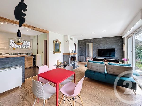 Maison à vendre  3 pièces - 66,41 m 2   SALLES  - 33