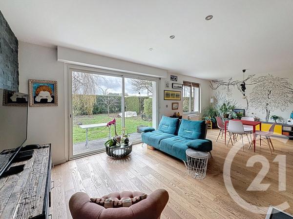 Maison à vendre  3 pièces - 66,41 m 2   SALLES  - 33