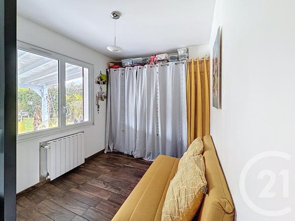 Maison à vendre  3 pièces - 66,41 m 2   SALLES  - 33