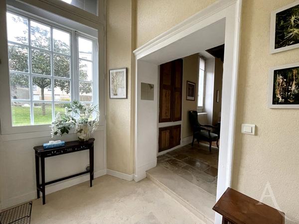 Appartement T2 meublé avec charme de l'ancien !!