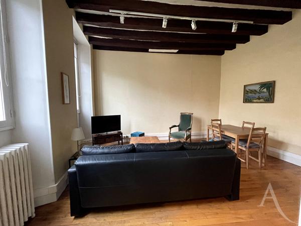 Appartement T2 meublé avec charme de l'ancien !!