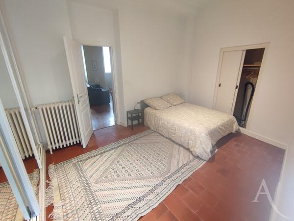 Appartement T2 meublé avec charme de l'ancien !!