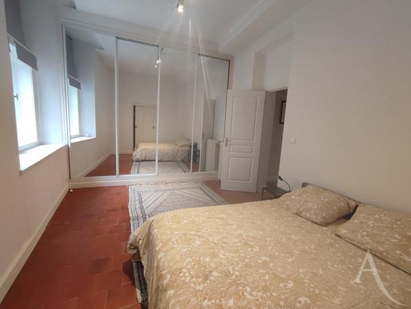 Appartement T2 meublé avec charme de l'ancien !!