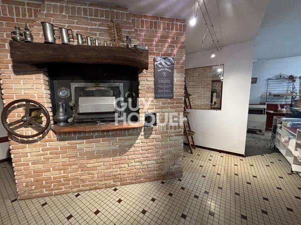 Bel ensemble immobilier au coeur de Saint Julien en Born