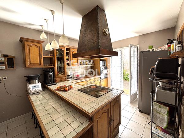 Bel ensemble immobilier au coeur de Saint Julien en Born