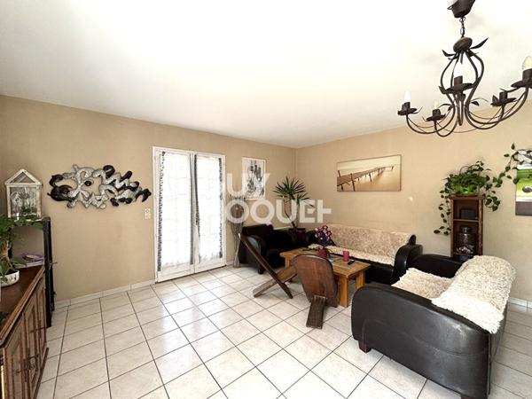 Bel ensemble immobilier au coeur de Saint Julien en Born