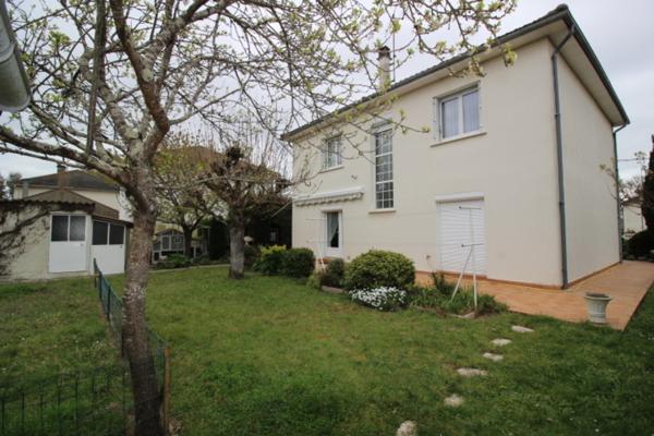 Maison Naintre 6 pièce(s) 118.03 m2