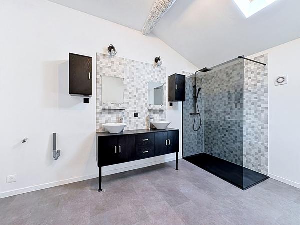 Maison 5 pièces de 99m² à Morieres Les Avignon