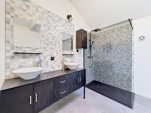 Maison 5 pièces de 99m² à Morieres Les Avignon