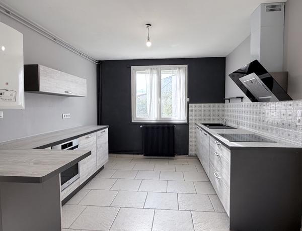 Maison 6 pièces d'environ 118 m² avec jardin et garage – Saint-Doulchard